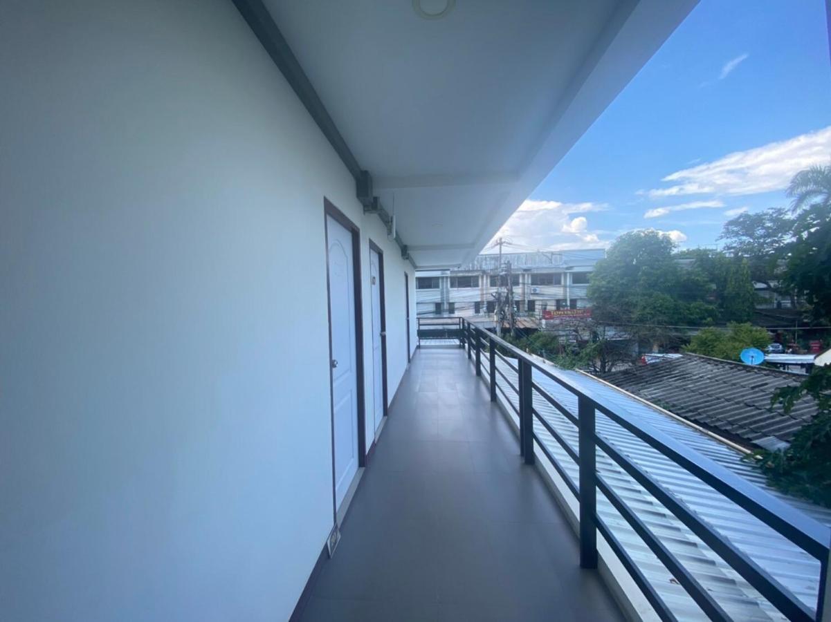 Oyo 1135 Triple A Residence Chiang Mai Exterior foto